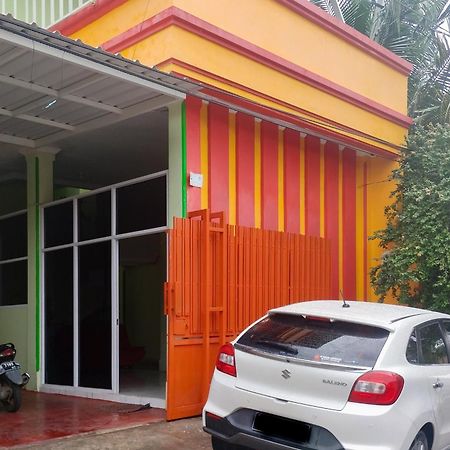 Reddoorz Syariah At Shakira Alesha Enggal Hotel Bandar Lampung Eksteriør billede