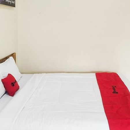 Reddoorz Syariah At Shakira Alesha Enggal Hotel Bandar Lampung Eksteriør billede