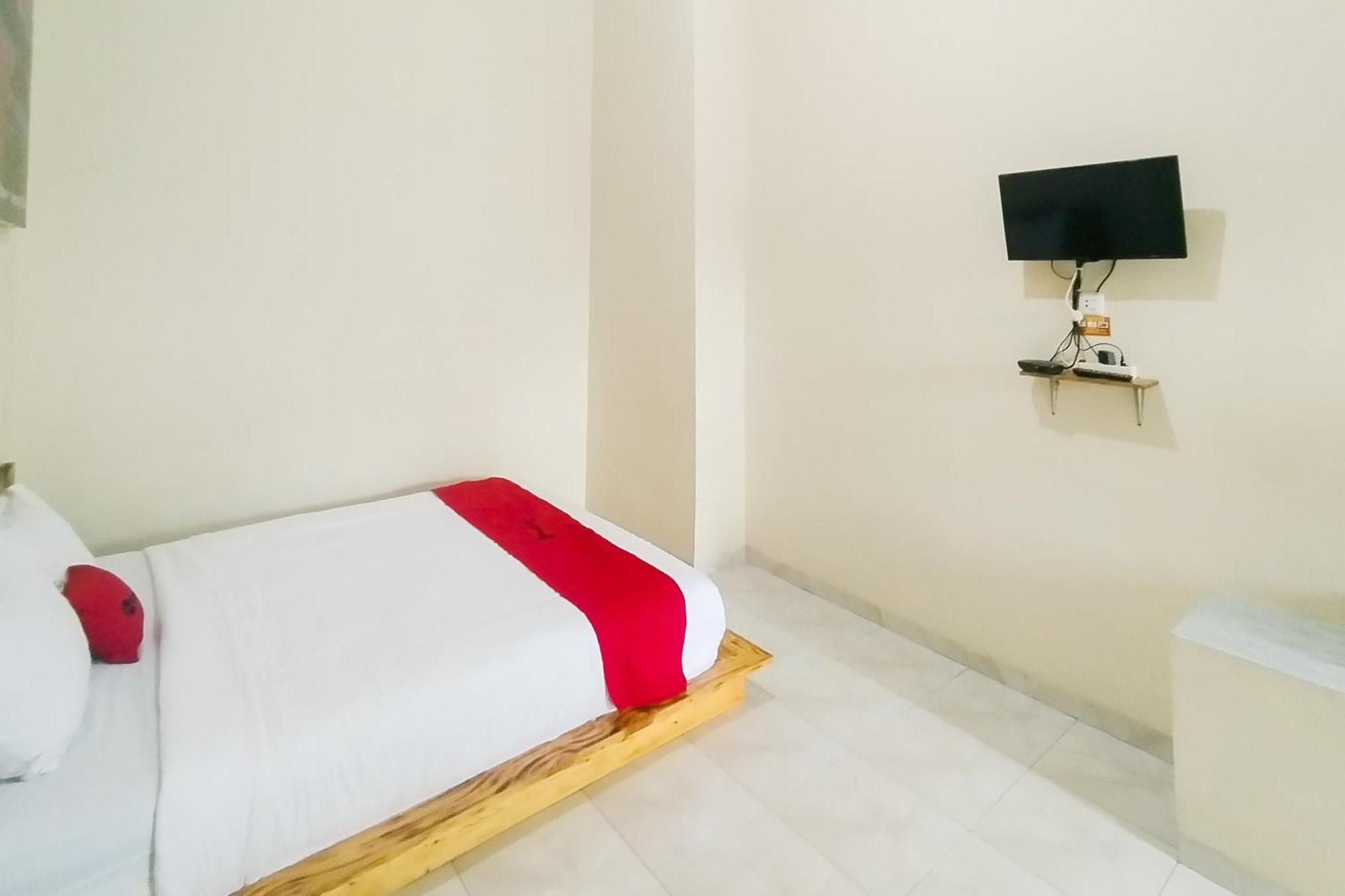 Reddoorz Syariah At Shakira Alesha Enggal Hotel Bandar Lampung Eksteriør billede