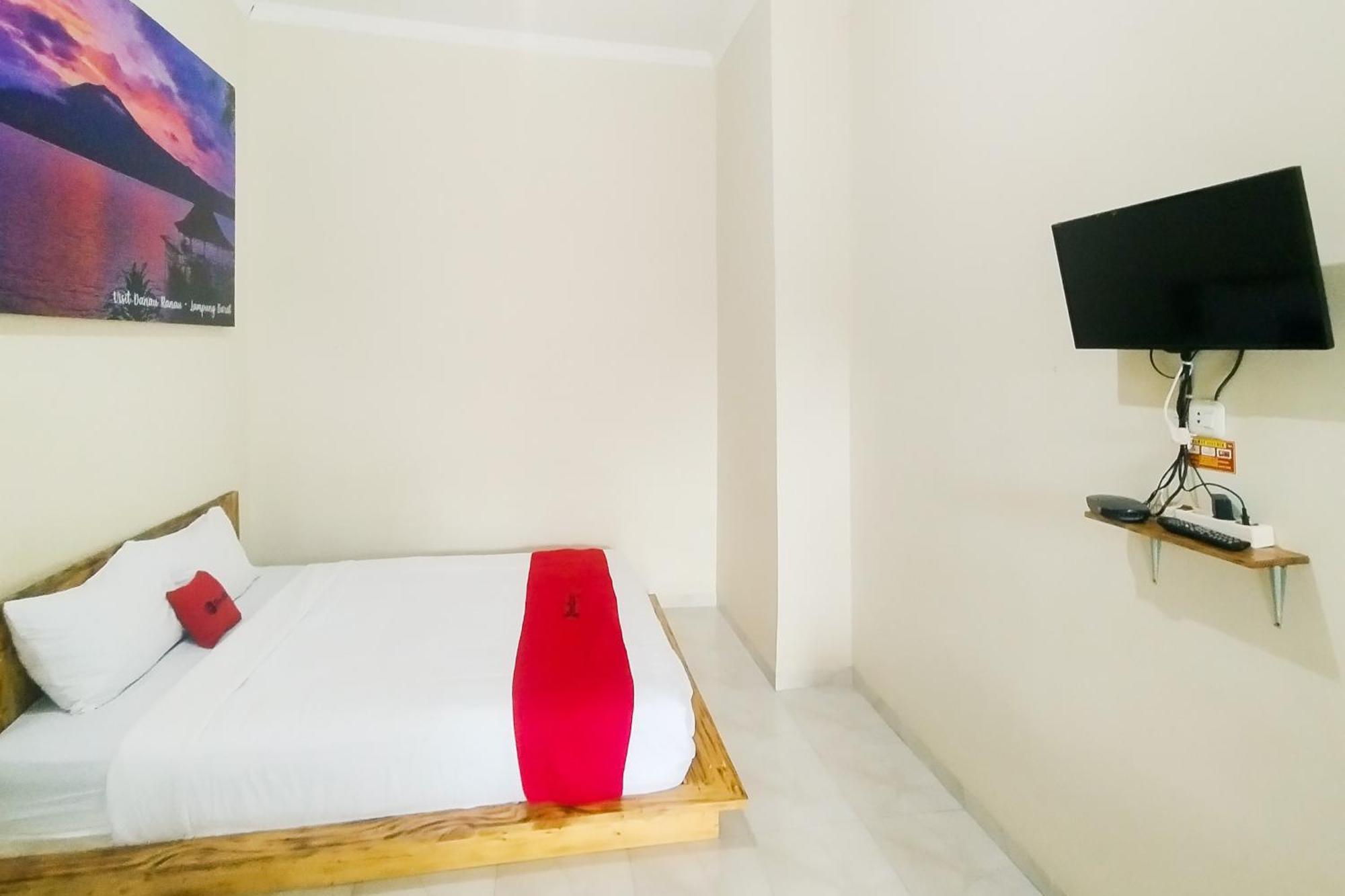 Reddoorz Syariah At Shakira Alesha Enggal Hotel Bandar Lampung Eksteriør billede